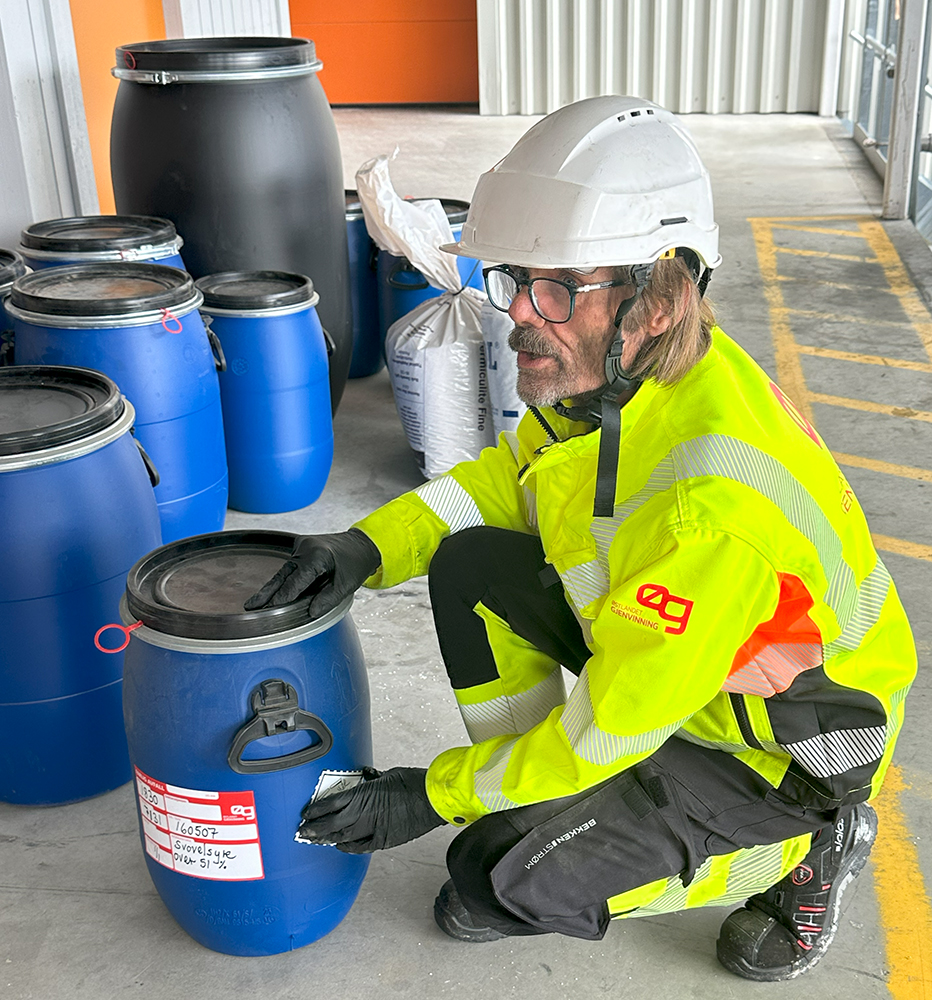 Sortering av farlig avfall hos kunde